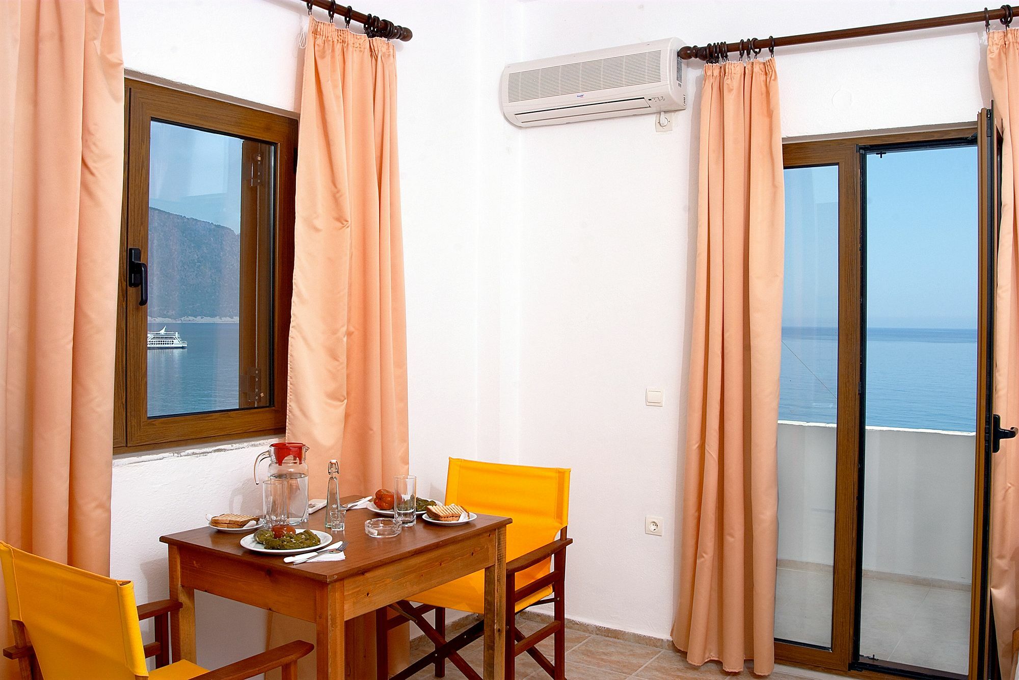 Sweet Corner Masxali Apartment อาเยียรูเมลี ภายนอก รูปภาพ